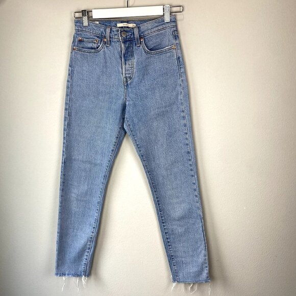 Levi's Wedgie Button Fly Jeans Light Wash 25 - Picture 1 of 9